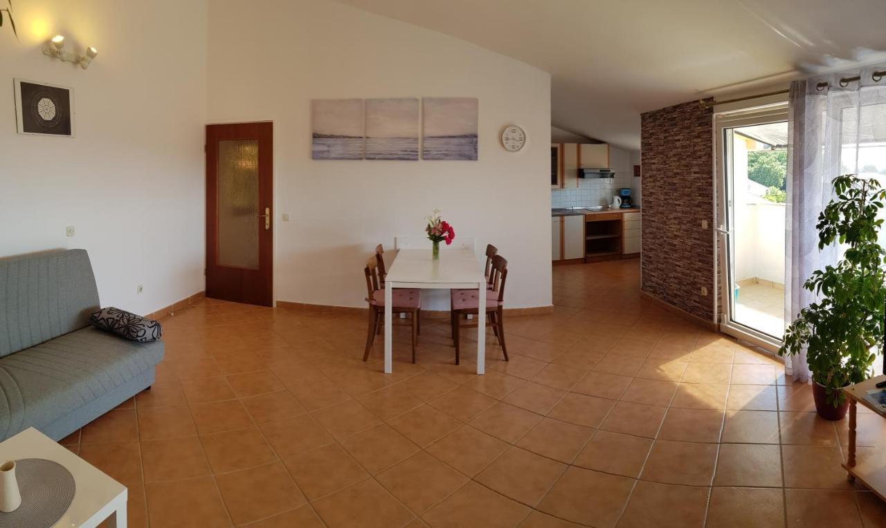 פורץ Apartments Lori מראה חיצוני תמונה