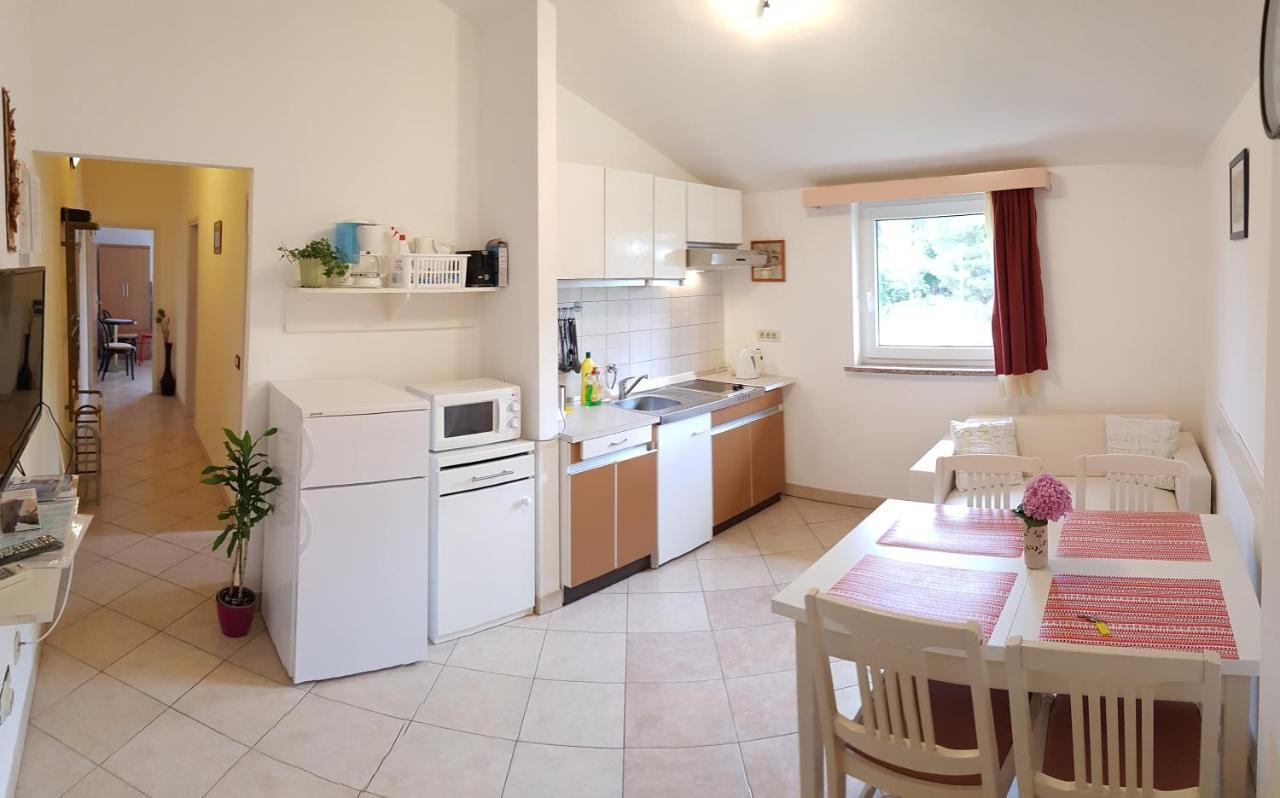 פורץ Apartments Lori מראה חיצוני תמונה