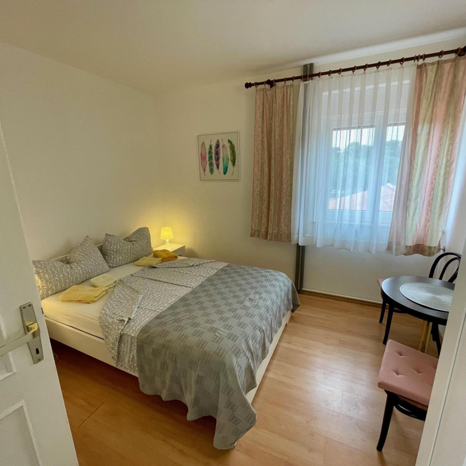 פורץ Apartments Lori מראה חיצוני תמונה