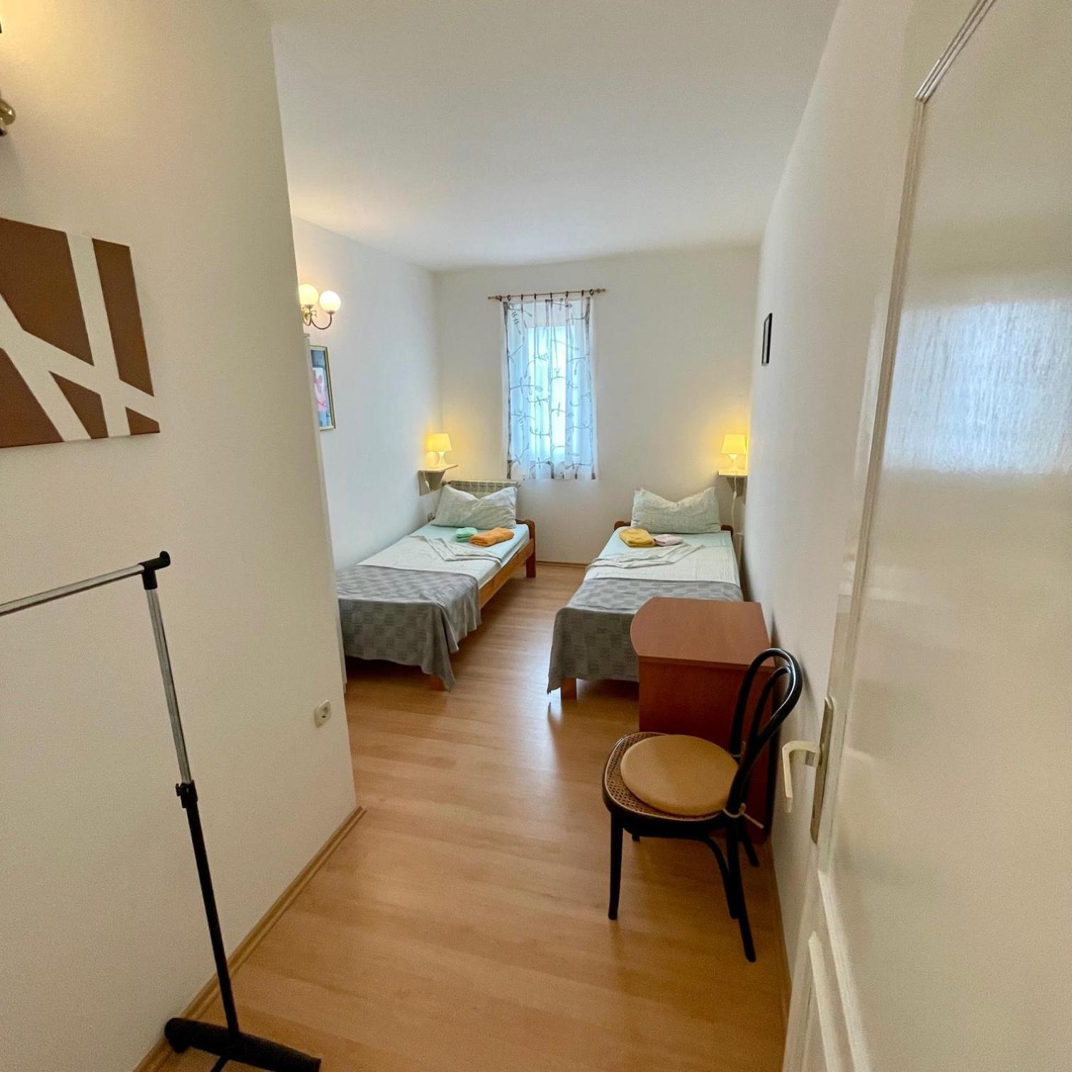 פורץ Apartments Lori מראה חיצוני תמונה