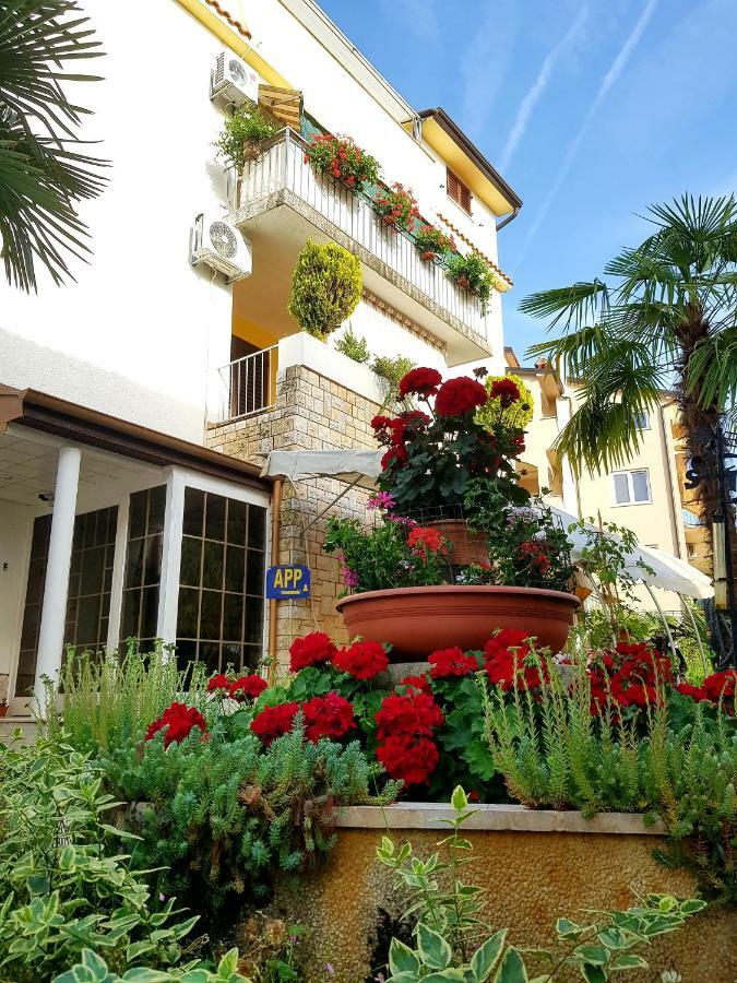 פורץ Apartments Lori מראה חיצוני תמונה